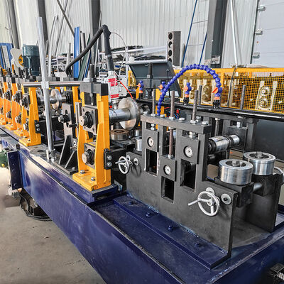 स्वचालित परिवर्तन आकार लेजर वेल्डिंग पाइप बनाने रोल बनाने की मशीन निर्माण