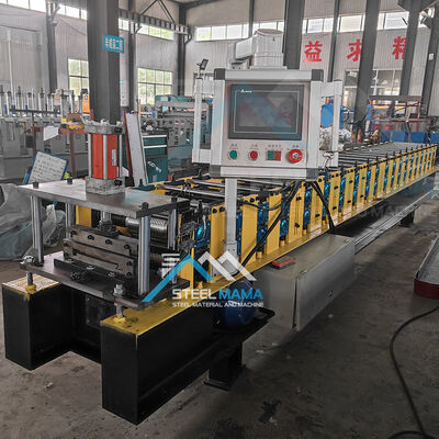 एक मशीन में अलग-अलग चौड़ाई का स्वचालित स्नैप लॉक सेल्फलॉक