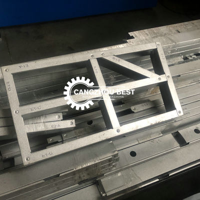 लाइट स्टील विला हाई स्पीड 7.5kw बिल्डिंग 35m/Min लाइट गेज स्टील मशीन